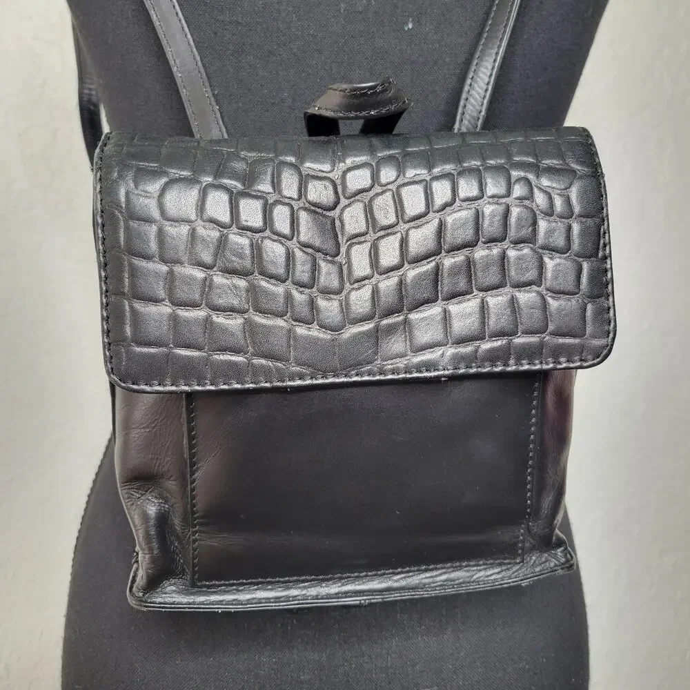 VTG 90s Wilson's Leather Croc Embossed Black Mini Backpack Adjustable Purse✨️NWT